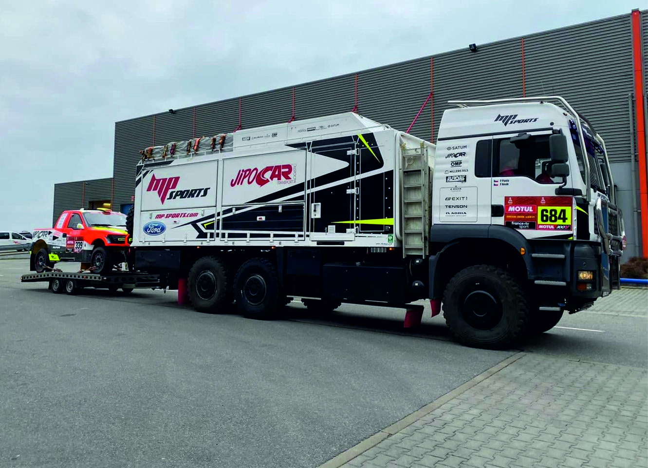 Dakar 2020 MAN doprovod a závodní speciál