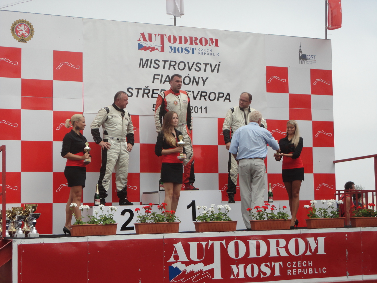 Most FIA Střední zóna - Mezinárodní závod MMČR