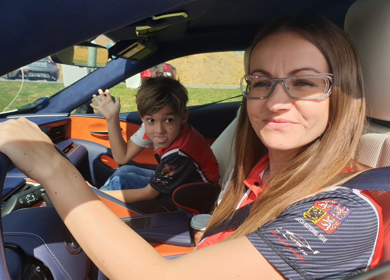 Lucie Vitverová - Manažerka SVC RACING SVC GROUP kart, motokára