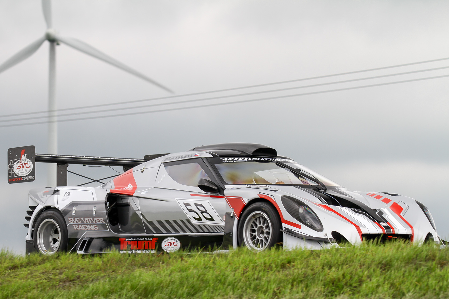 Loptus Evora WR 12 SVC GROUP výrobce tažného zařízení  