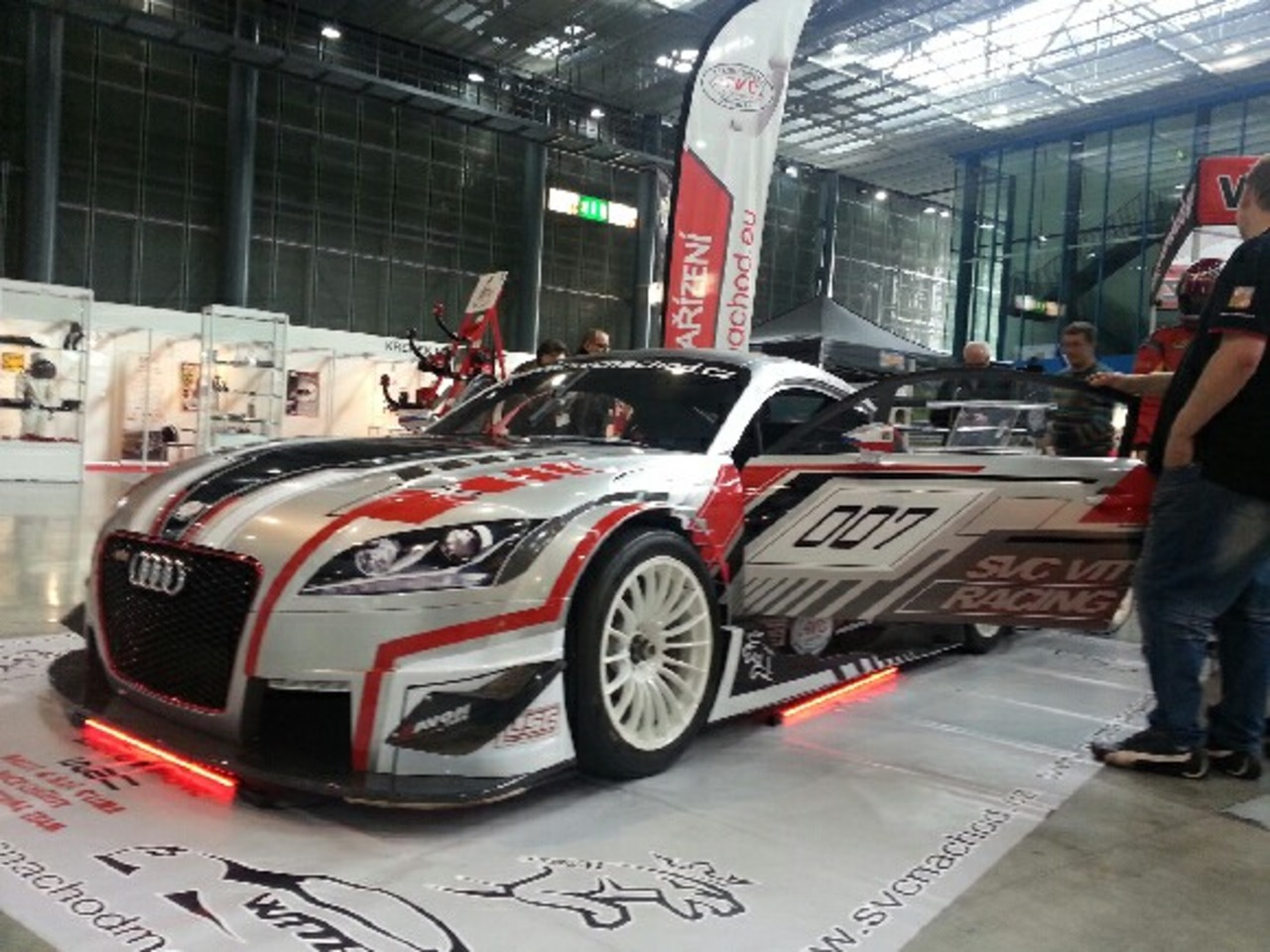 SVC VITVER RACING a americký Pikes Peak