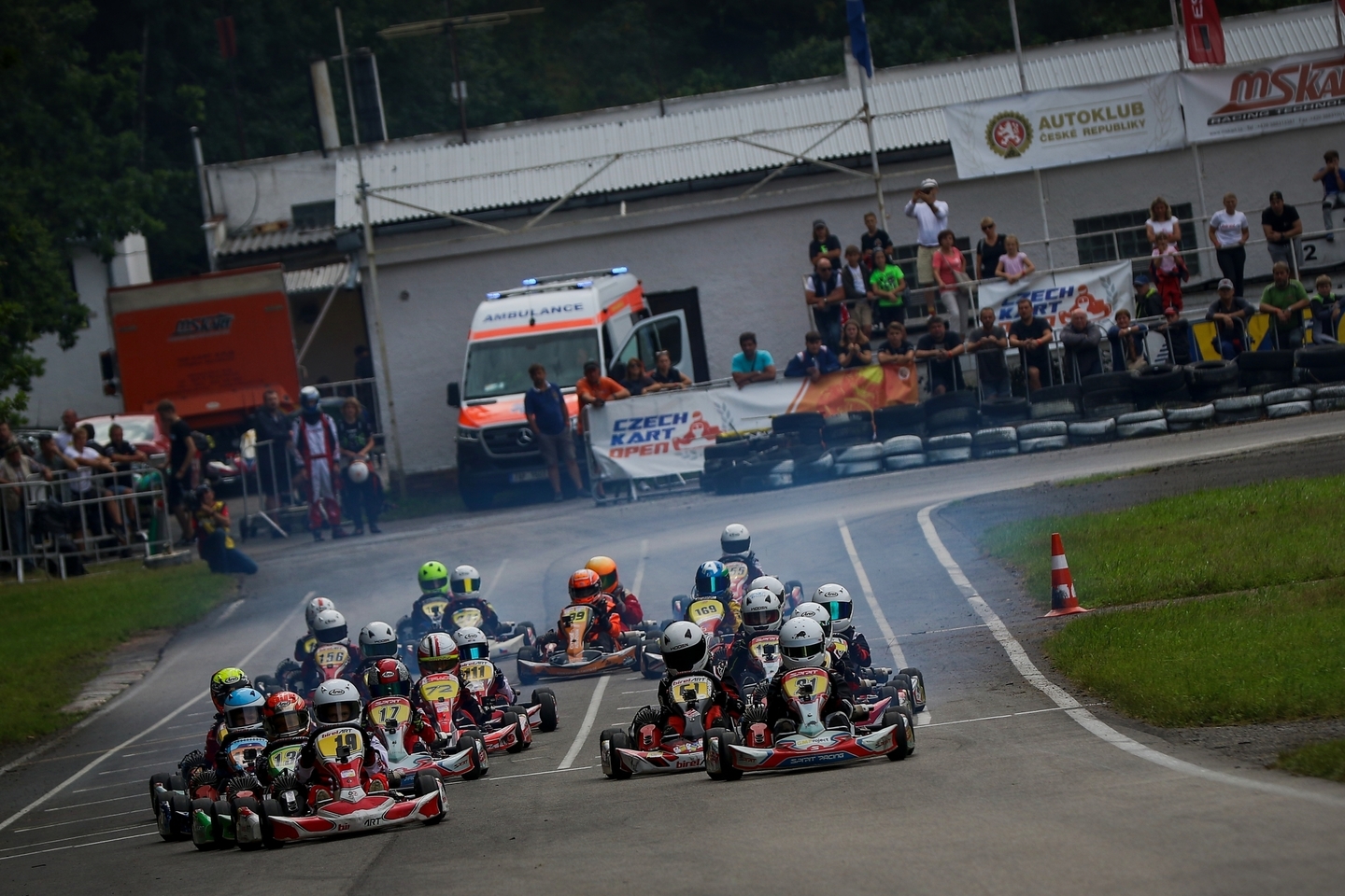 5 závod MČR v kartingu na trati zvané české zelené peklo v Písku.