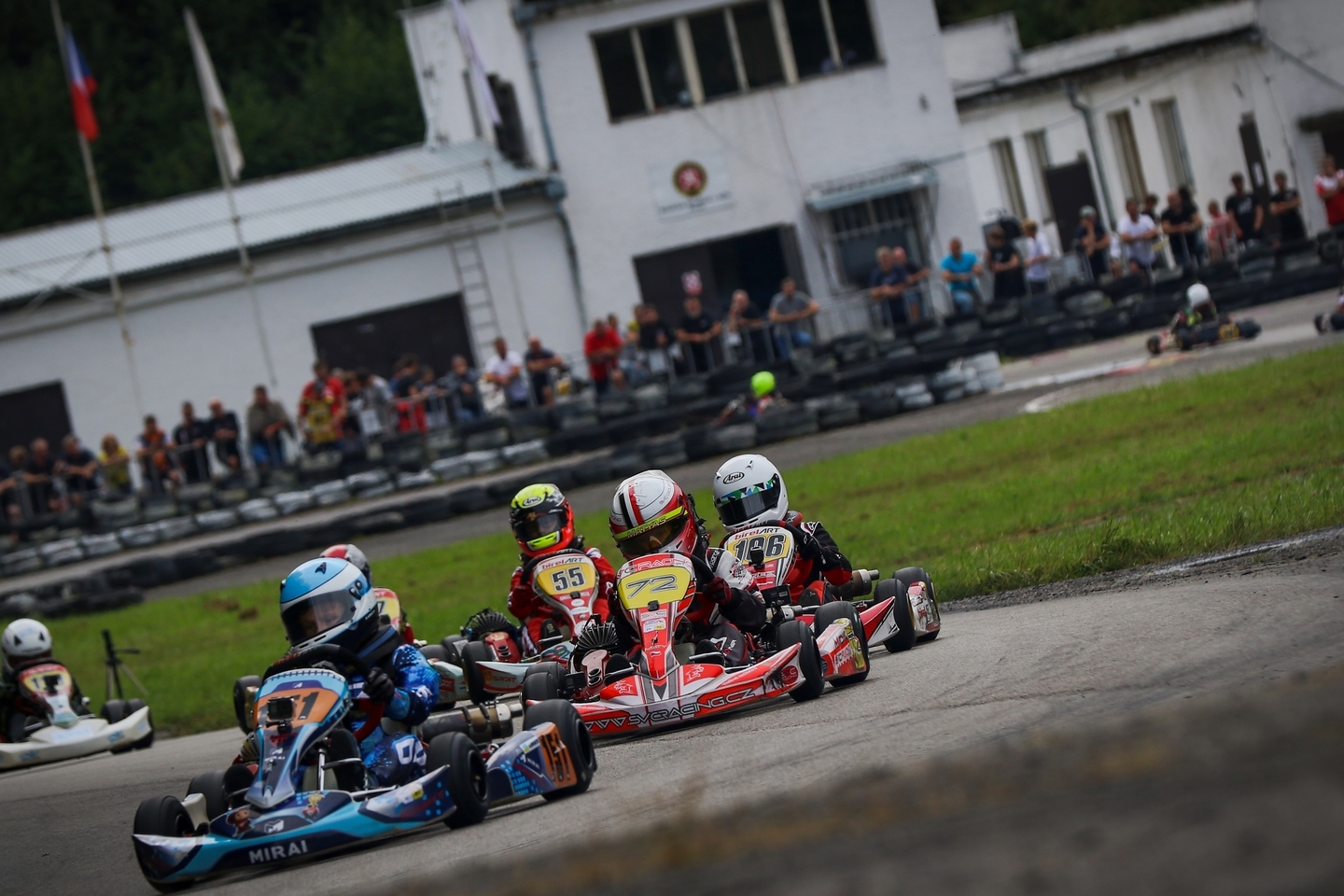 5 závod MČR v kartingu na trati zvané české zelené peklo v Písku.