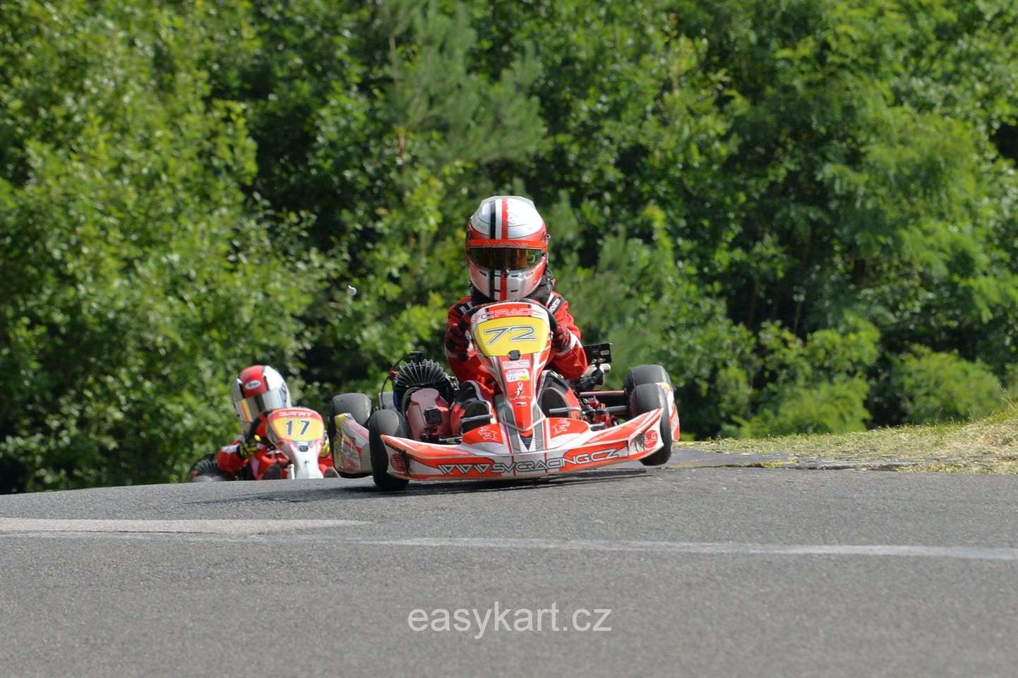 5 závod MČR v kartingu na trati zvané české zelené peklo v Písku.
