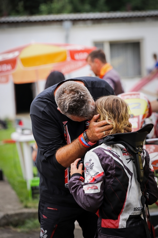 5 závod MČR v kartingu na trati zvané české zelené peklo v Písku.