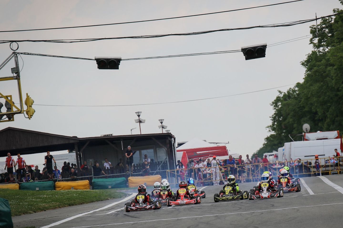 3 závod MČR v kartingu ve Vysokém Mýtě a názorné předvedení, jak nemá vypadat Slow fáze