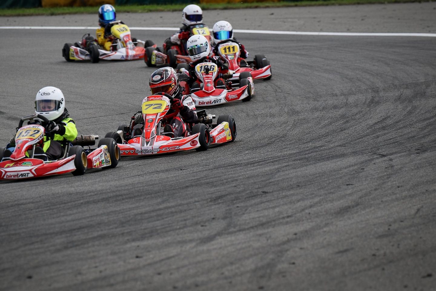 3 závod MČR v kartingu ve Vysokém Mýtě a názorné předvedení, jak nemá vypadat Slow fáze