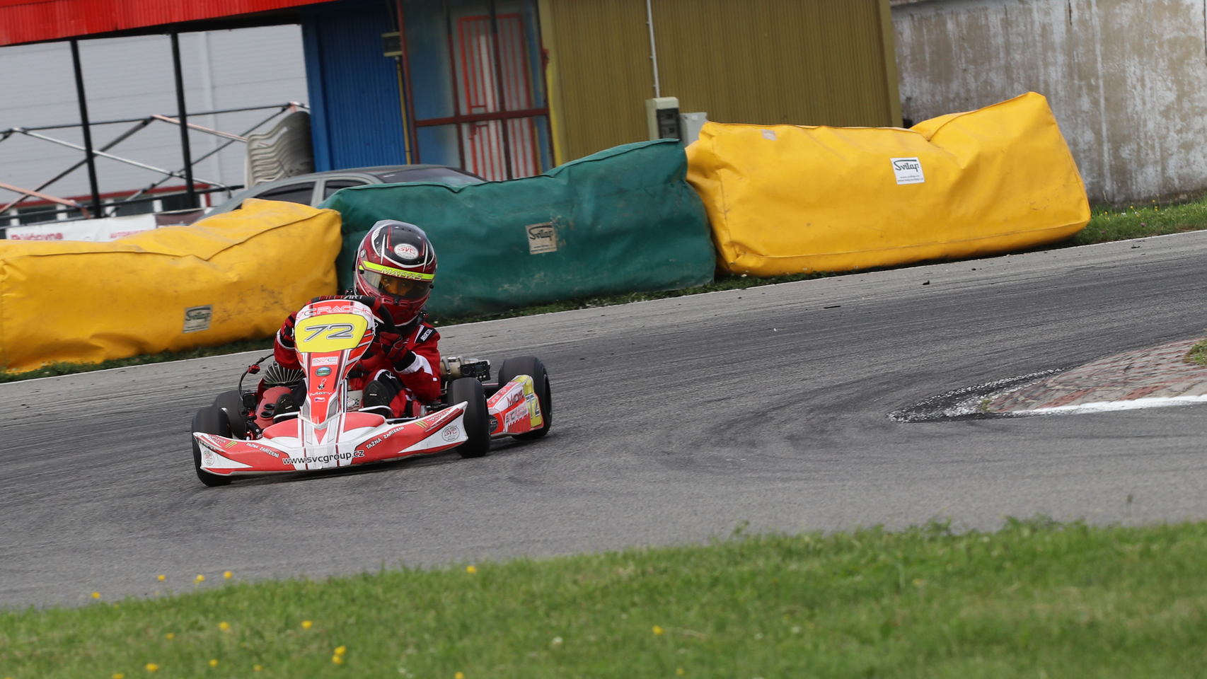 3 závod MČR v kartingu ve Vysokém Mýtě a názorné předvedení, jak nemá vypadat Slow fáze