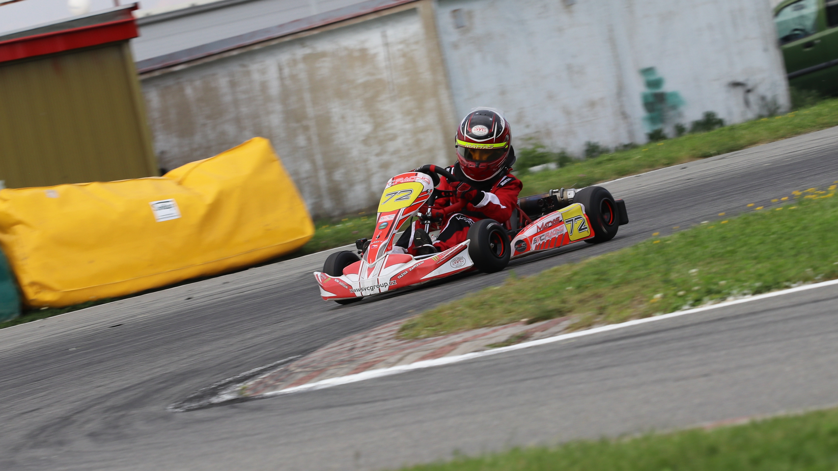 3 závod MČR v kartingu ve Vysokém Mýtě a názorné předvedení, jak nemá vypadat Slow fáze