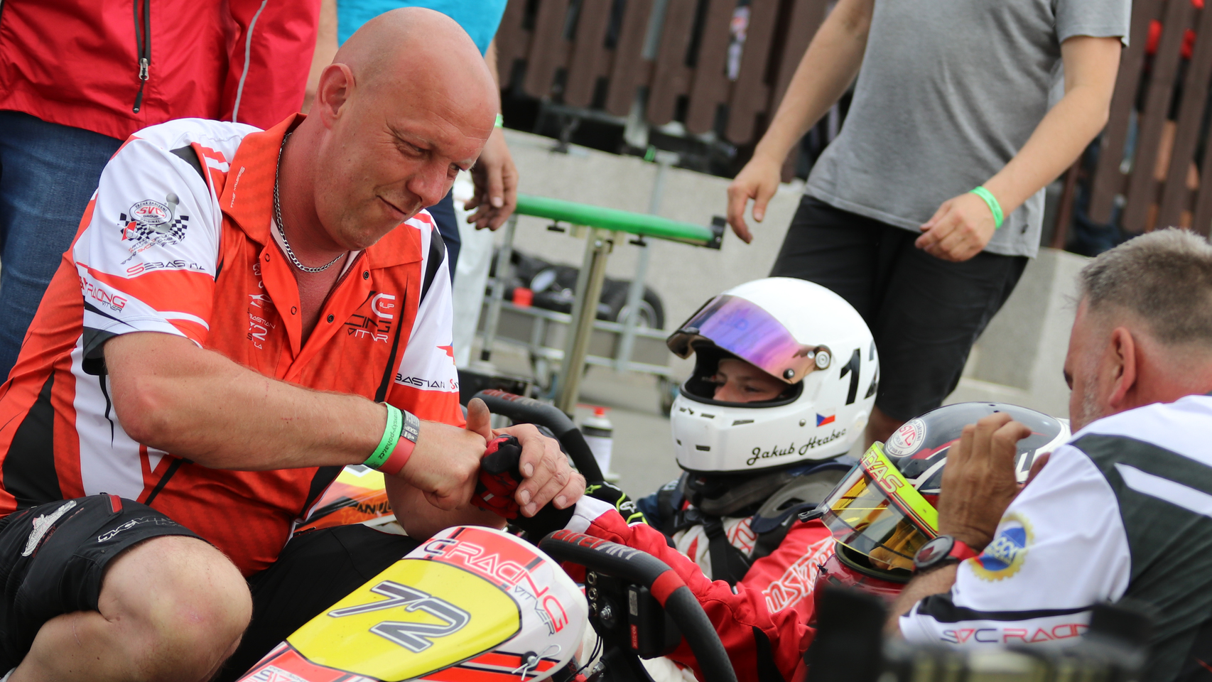 3 závod MČR v kartingu ve Vysokém Mýtě a názorné předvedení, jak nemá vypadat Slow fáze