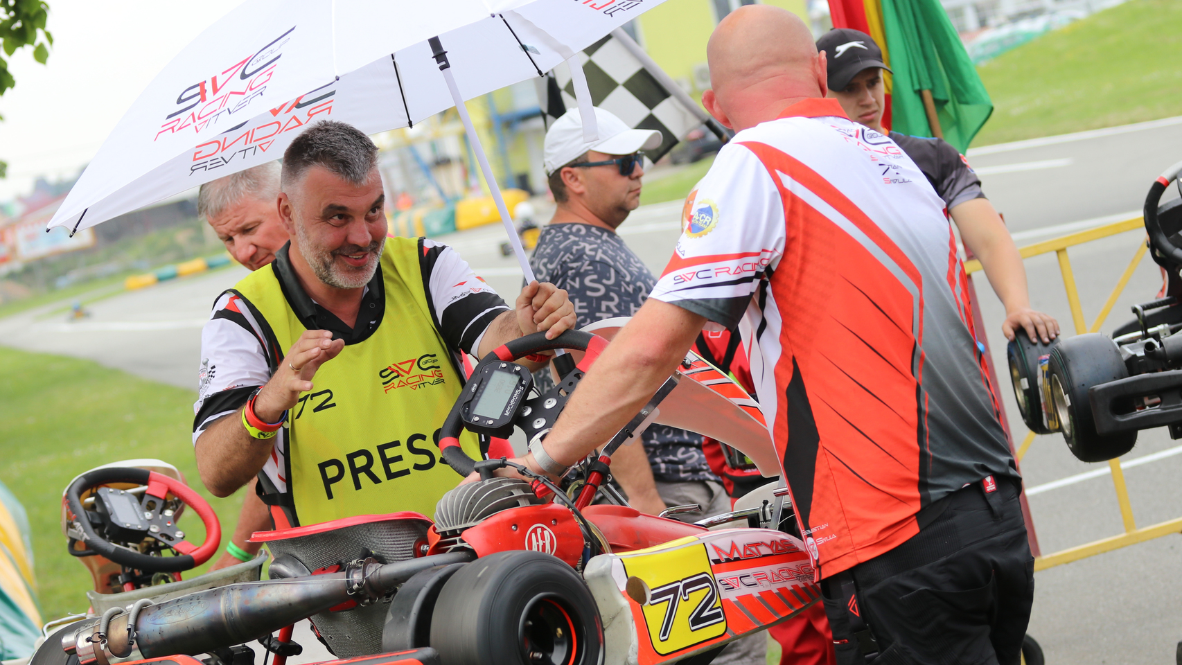 3 závod MČR v kartingu ve Vysokém Mýtě a názorné předvedení, jak nemá vypadat Slow fáze