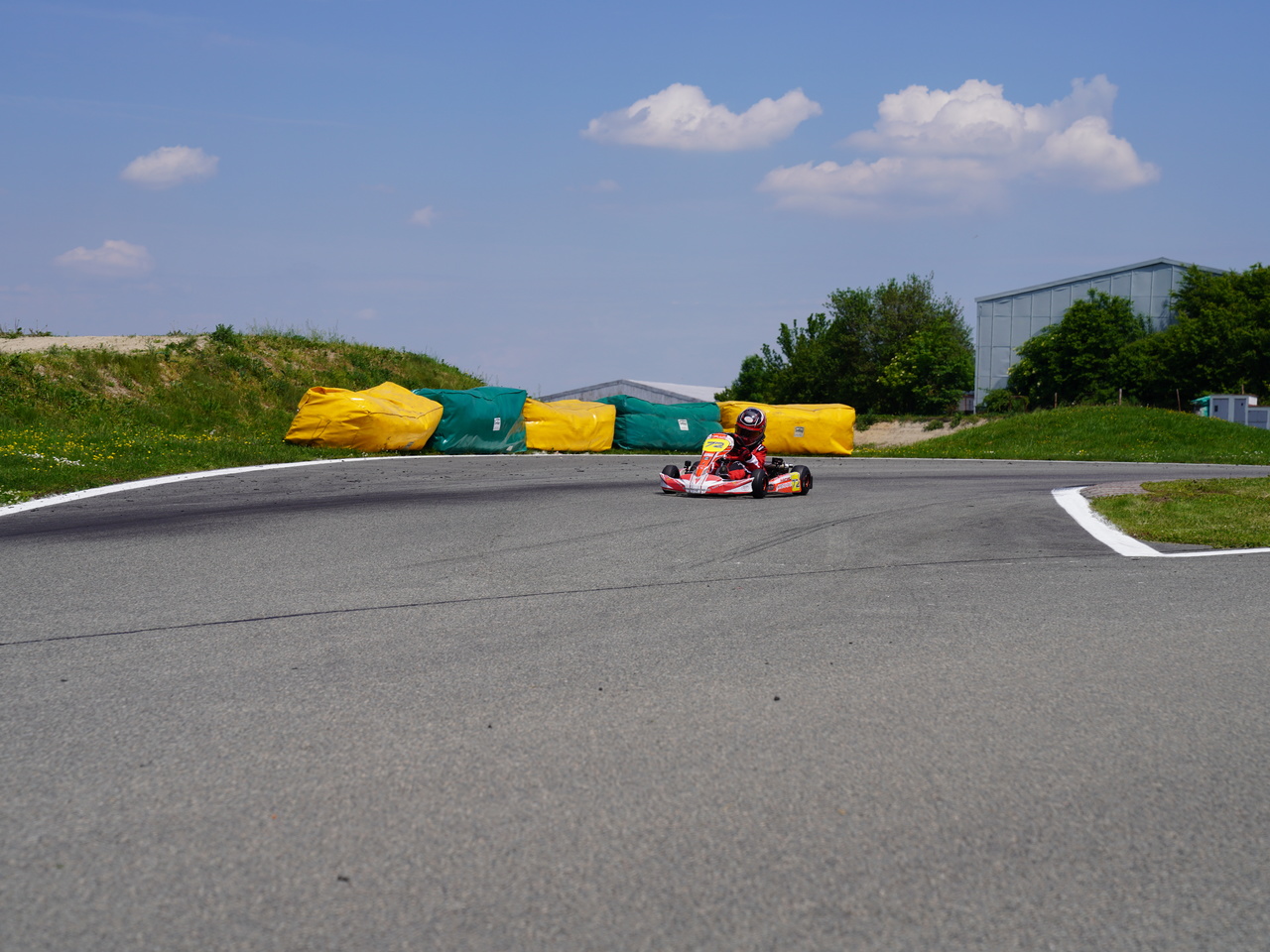 3 závod MČR v kartingu ve Vysokém Mýtě a názorné předvedení, jak nemá vypadat Slow fáze