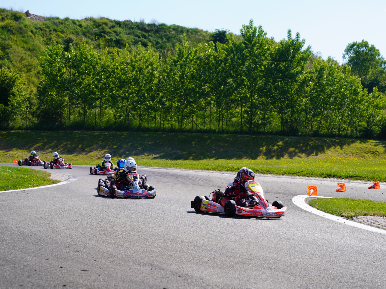 3 závod MČR v kartingu ve Vysokém Mýtě a názorné předvedení, jak nemá vypadat Slow fáze