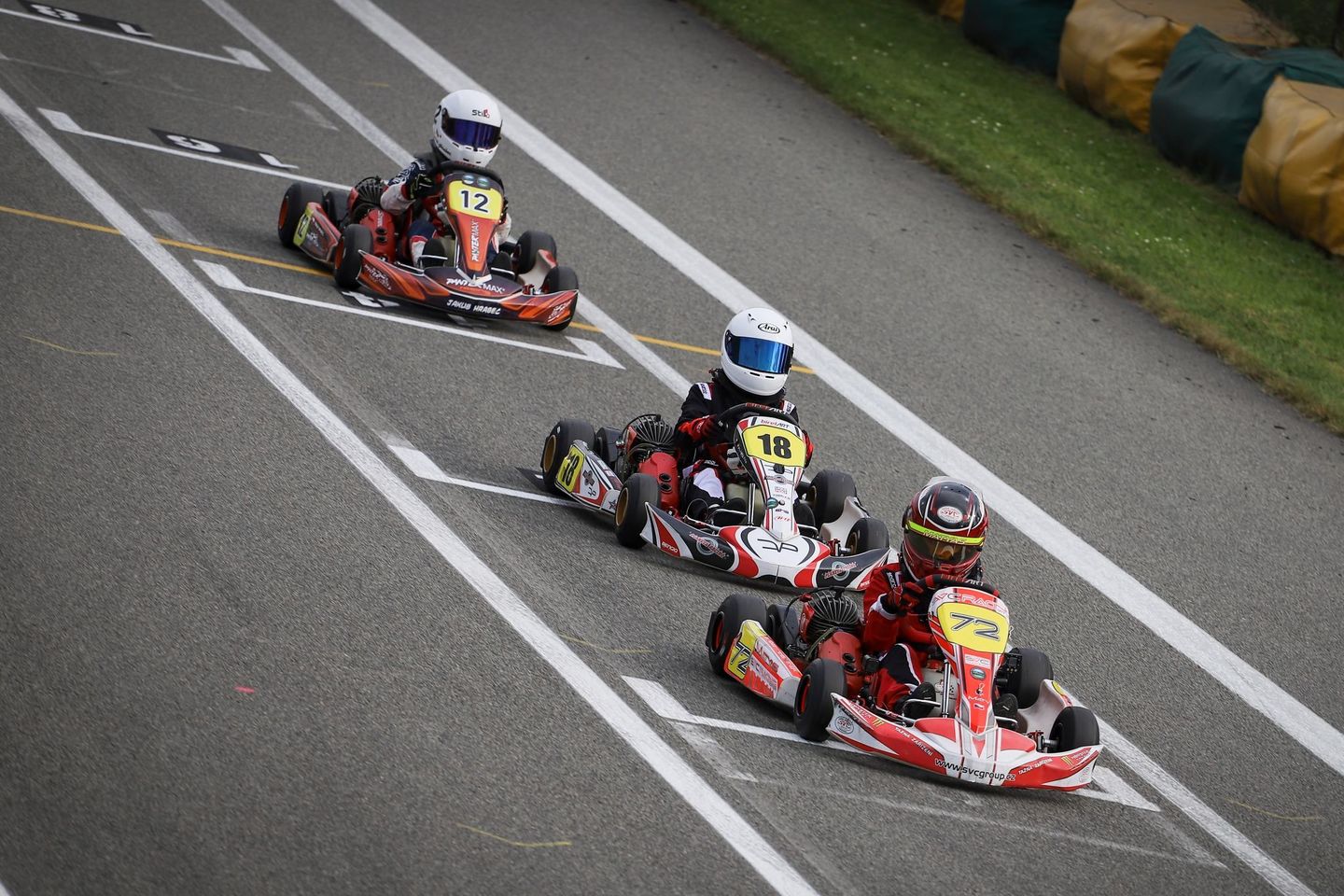 3 závod MČR v kartingu ve Vysokém Mýtě a názorné předvedení, jak nemá vypadat Slow fáze