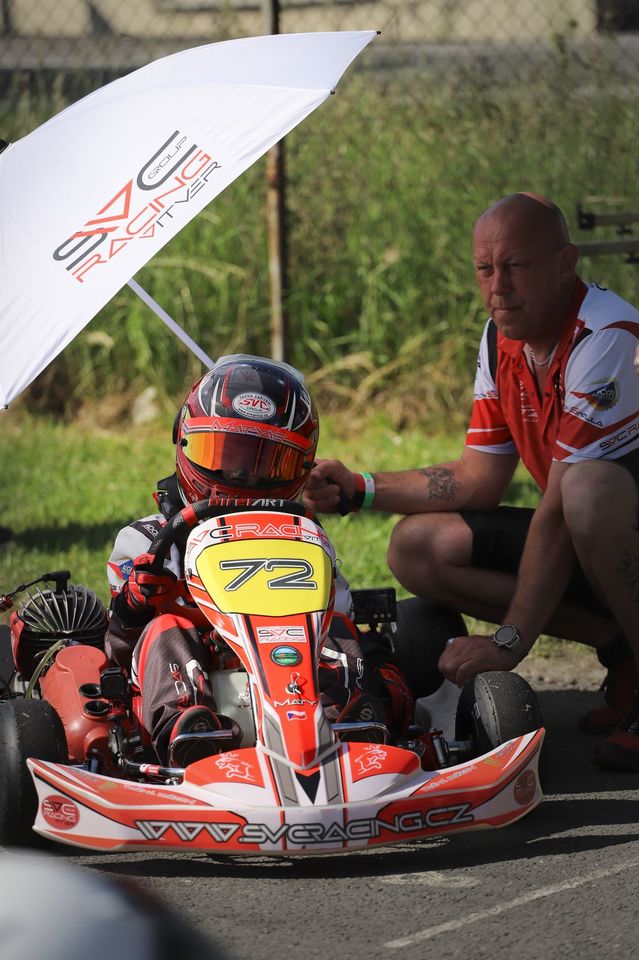 3 závod MČR v kartingu ve Vysokém Mýtě a názorné předvedení, jak nemá vypadat Slow fáze