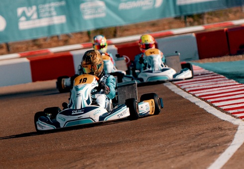Matyas Vitver motokáry Dubai Al Aim partner SVC GROUP 