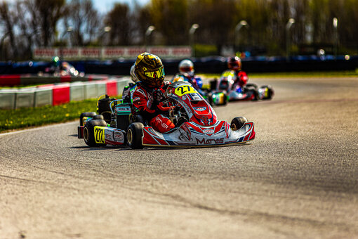 Ambasador SVC GROUP Výrobce tažných zařízení Matyas Vitver a Henza kart Slovensko