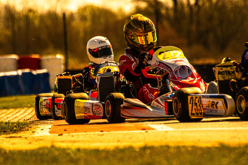 Ambasador SVC GROUP Výrobce tažných zařízení Matyas Vitver a Henza kart Slovensko