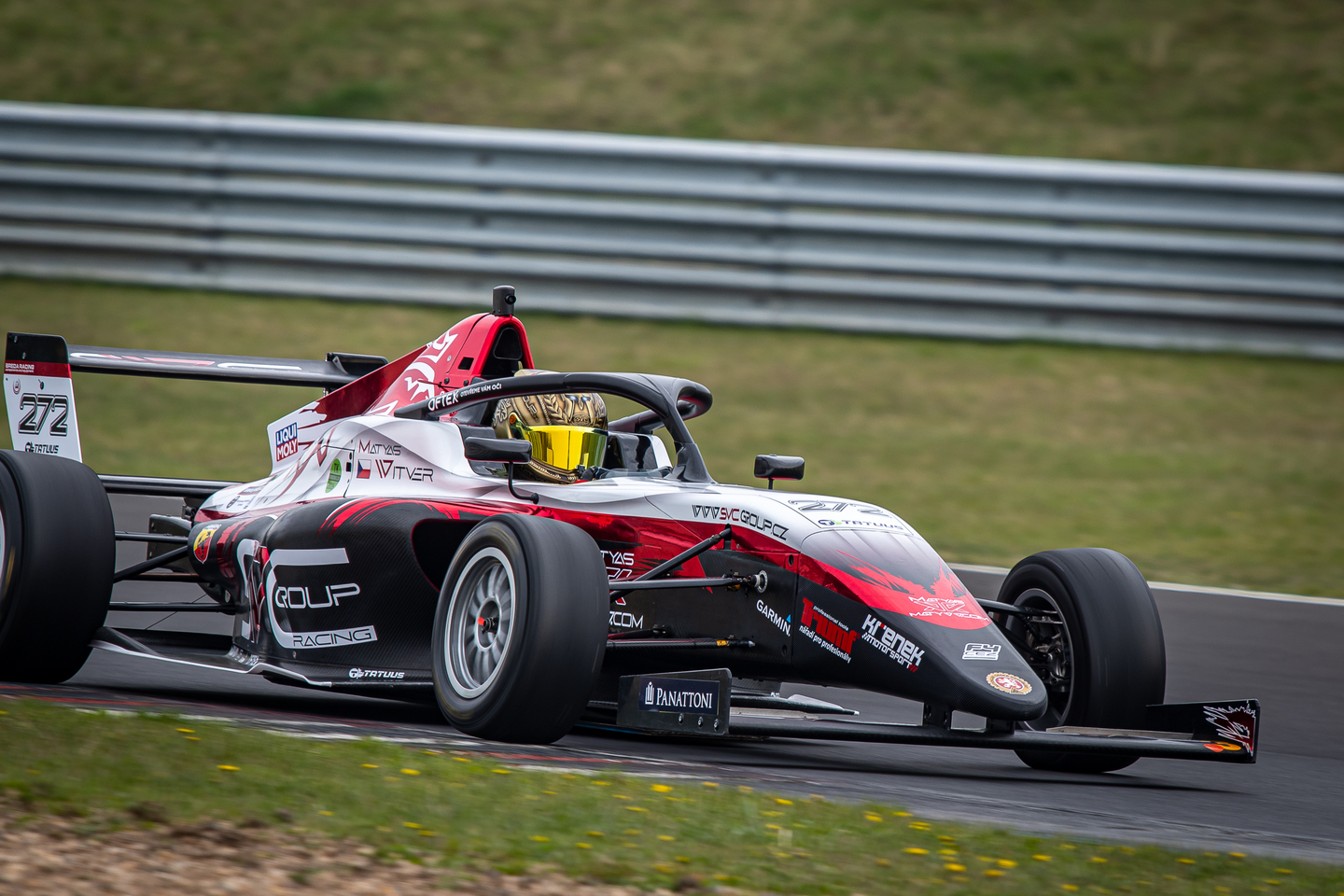 Matyas Vitver Tatuus F4 a Ambasador SVC GROUP výroba tažných zařízení.  