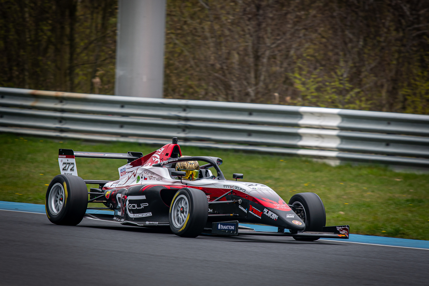 Matyas Vitver Tatuus F4 a Ambasador SVC GROUP výroba tažných zařízení.  