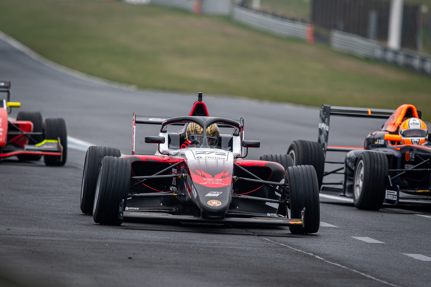 Matyas Vitver Tatuus F4 a Ambasador SVC GROUP výroba tažných zařízení.  