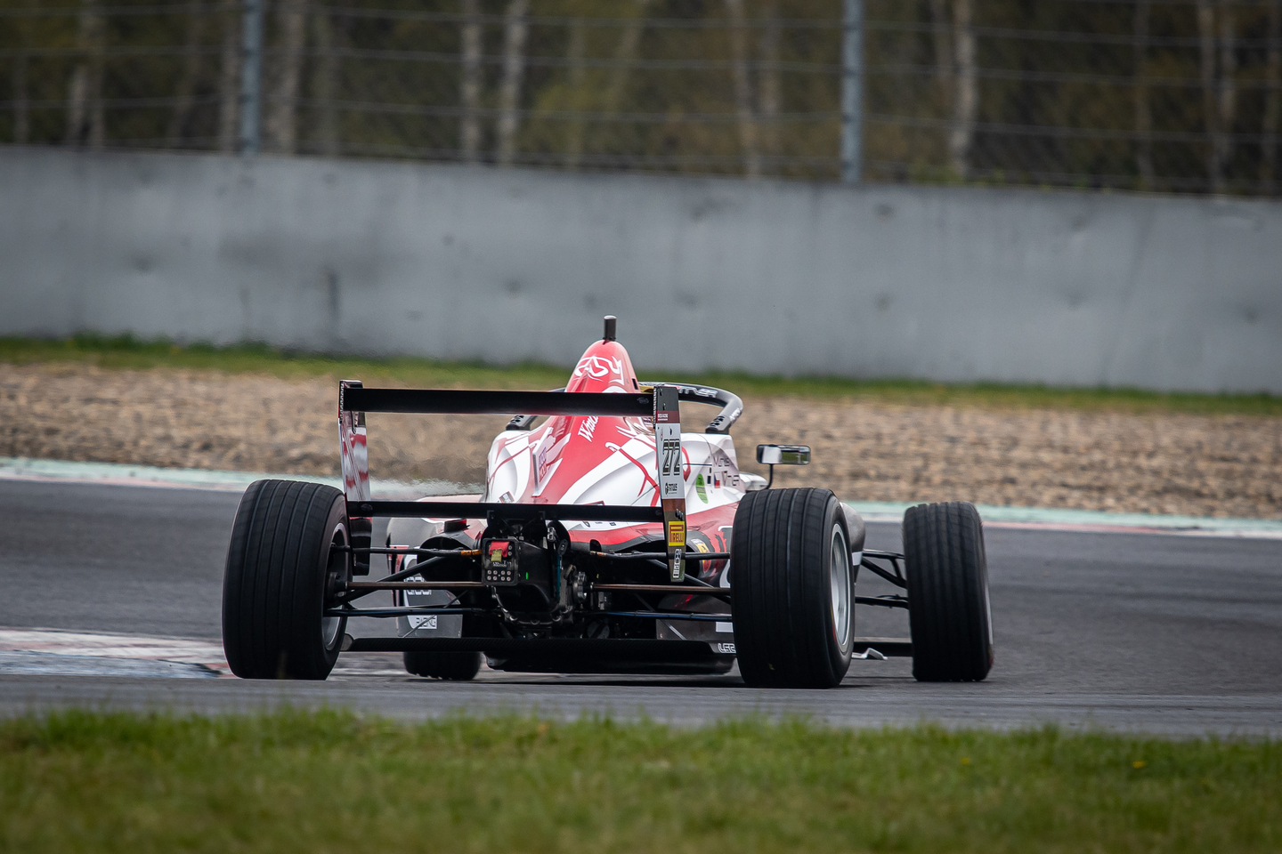 Matyas Vitver Tatuus F4 a Ambasador SVC GROUP výroba tažných zařízení.  
