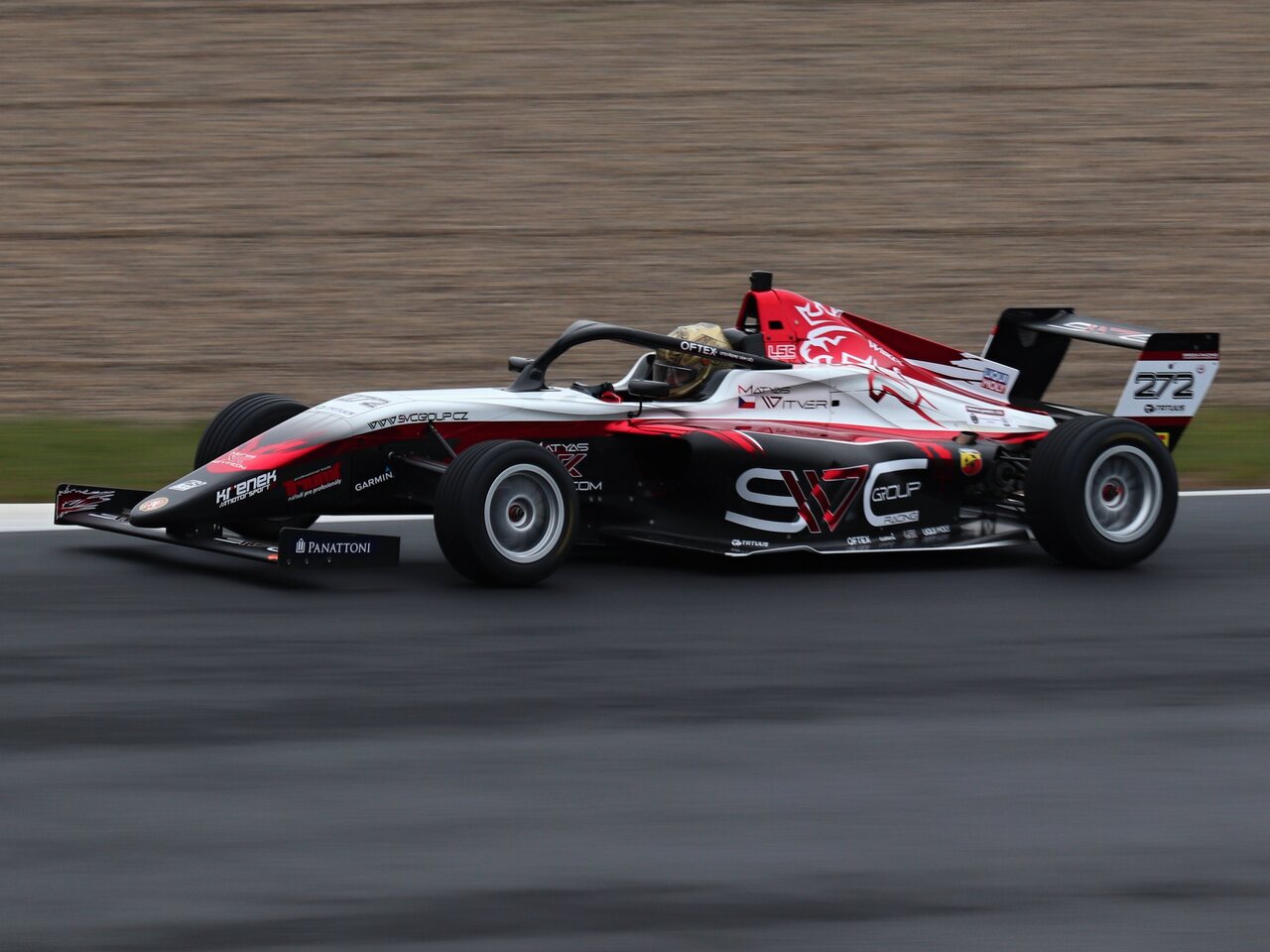 Matyas Vitver Tatuus F4 a Ambasador SVC GROUP výroba tažných zařízení.  