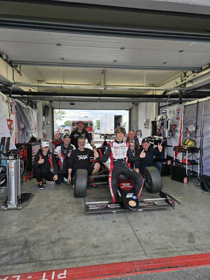 winner Matyas Vitver Slovakia ring 2026 Carboniacup