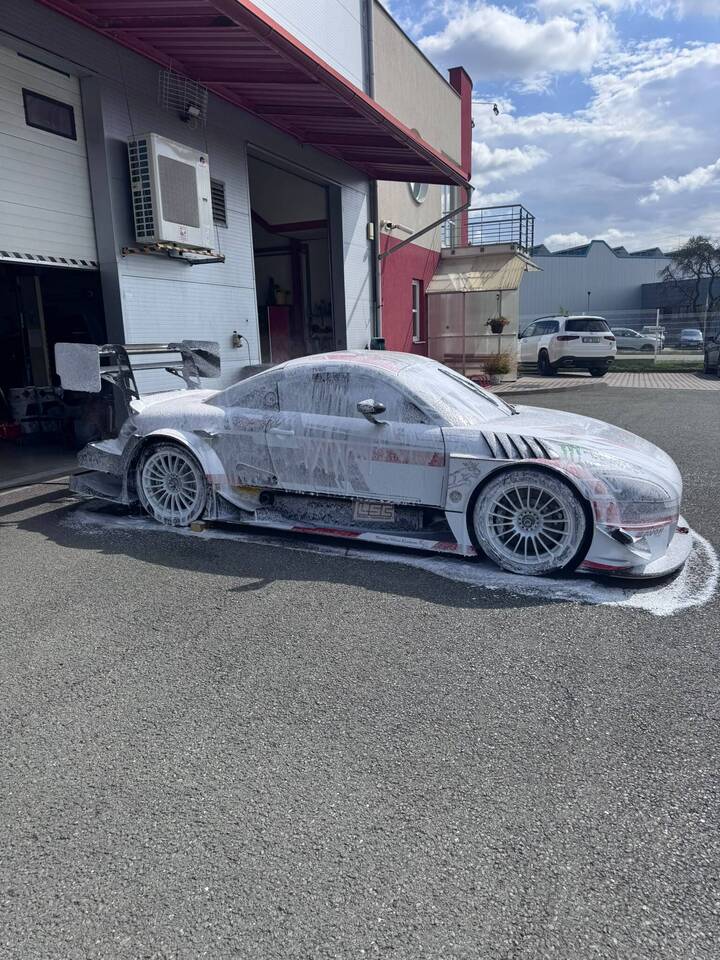 Audi WTT-R DTM Race peciál vyvinutý a speciál SVC Group, SVC Vitver Racing.