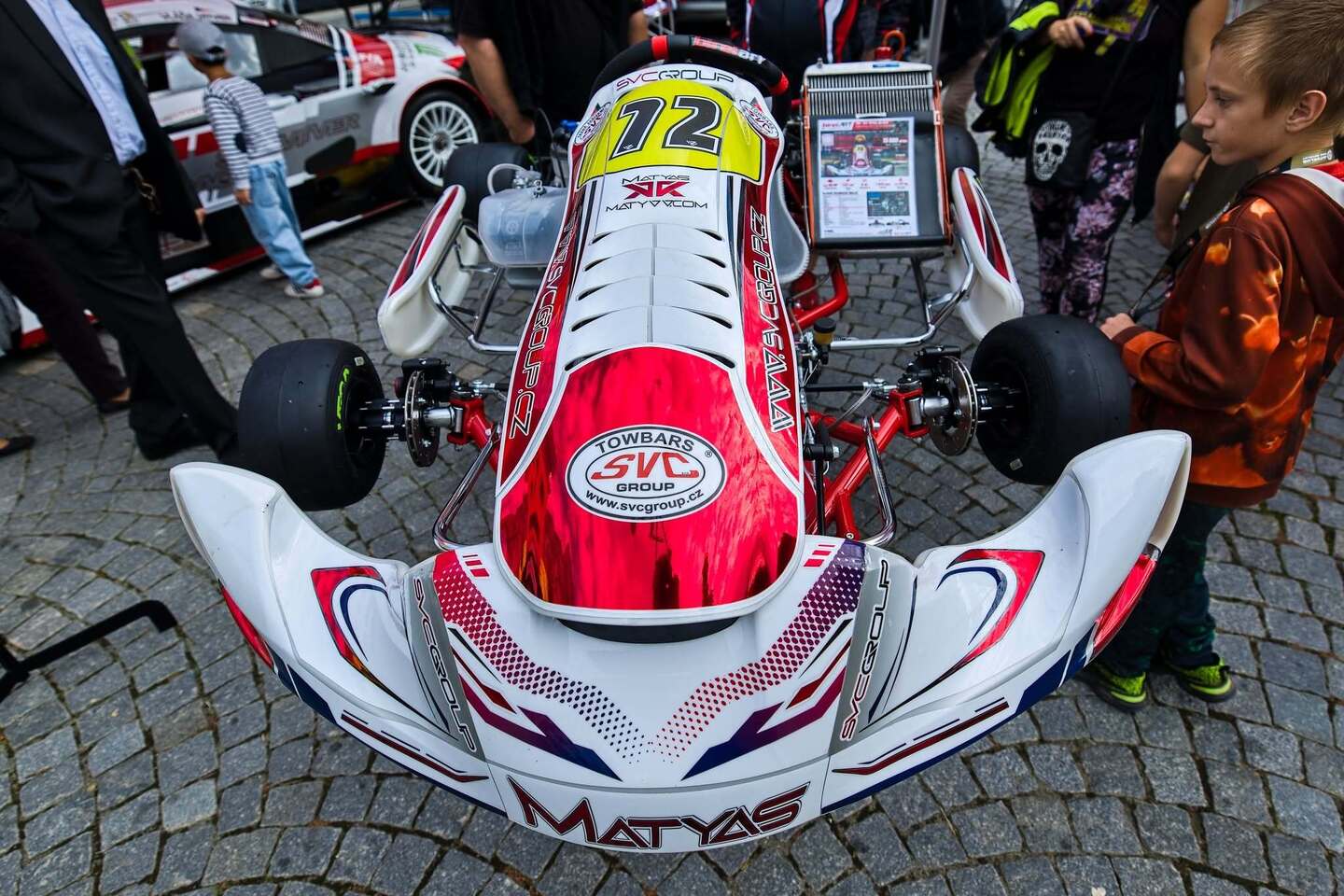 DEN MOTORSPORTU ROZBURÁCEL CENTRUM NÁCHODA – SVC GROUP výroba tažné zařízení