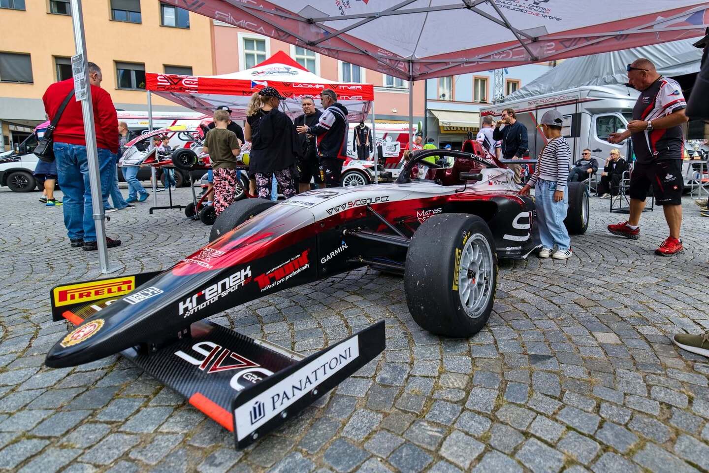 DEN MOTORSPORTU ROZBURÁCEL CENTRUM NÁCHODA – SVC GROUP výroba tažné zařízení