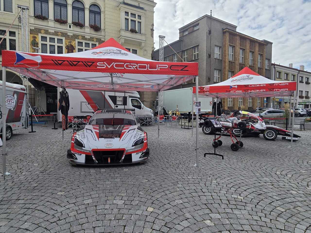 DEN MOTORSPORTU ROZBURÁCEL CENTRUM NÁCHODA – SVC GROUP výroba tažné zařízení