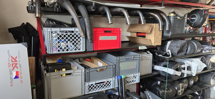 Motor K motoru výfuk dle výběru 